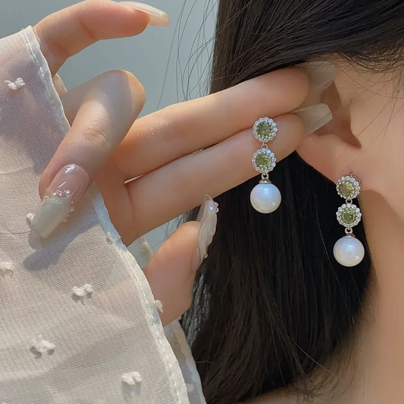 Peridot Pearl Earrings