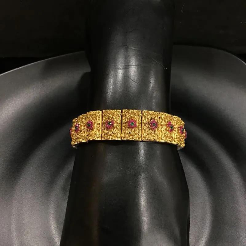 Ruby Green Antique Finish Kada Bracelet